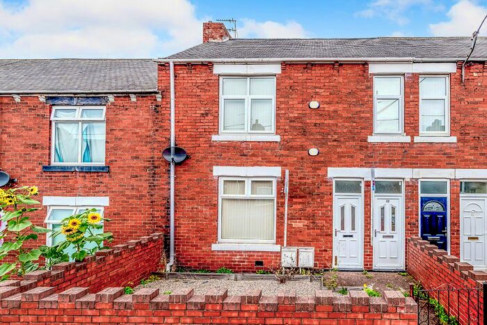2 Bedroom Flat To Rent In Mitchell Street, Birtley, Chester Le Street DH3