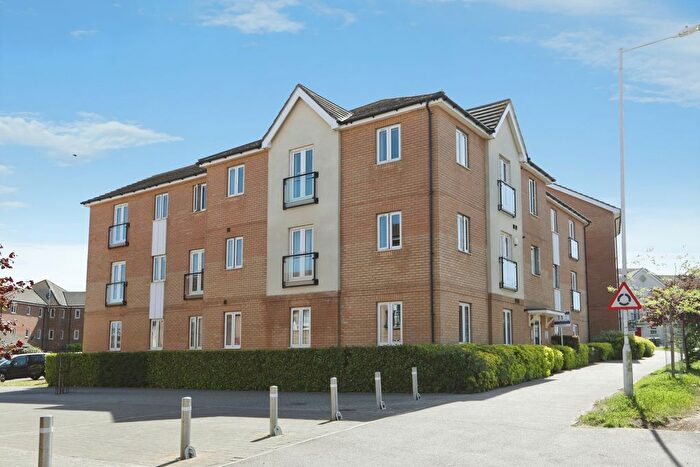 2 Bedroom Flat For Sale In Thistle Hill Way, Minster On Sea, Sheerness, Kent, ME12