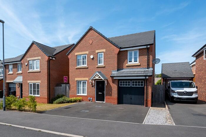 4 Bedroom Detached House For Sale In High Grove Park, Burscough, L40