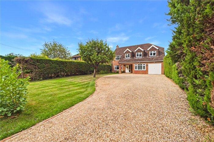 5 Bedroom Detached House For Sale In Sussex Lane, Spencers Wood, Reading, Berkshire, RG7
