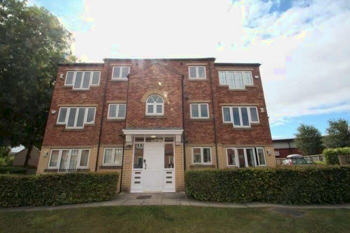 2 Bedroom Apartment To Rent In Windsor Court, Bramley, Leeds, LS13