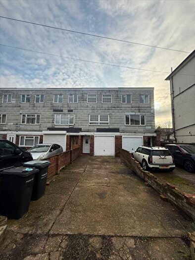 3 Bedroom Terraced House To Rent In The Grove, Gravesend, DA12