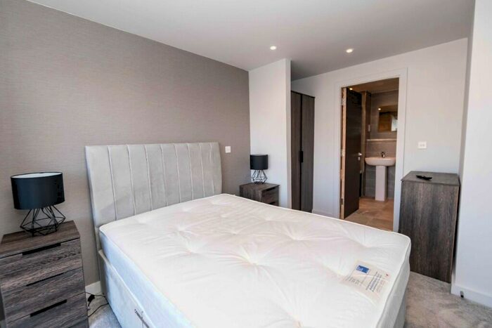 2 Bedroom Apartment To Rent In The Summit Parliament Street, Liverpool, Merseyside, L8