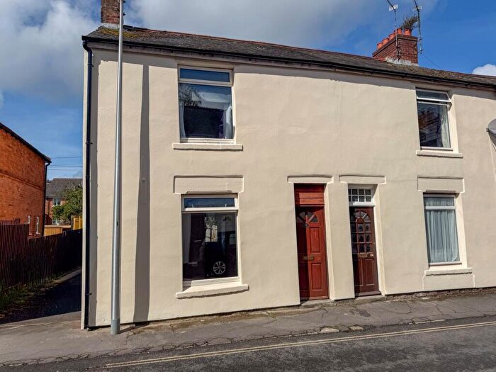 2 Bedroom End Of Terrace House For Sale In St Nicholas Road, Newbury, RG14