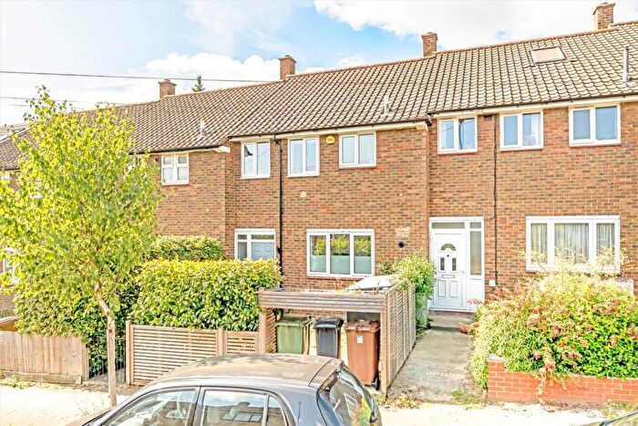 3 Bedroom House For Sale In Eddystone Road, Crofton Park, SE4