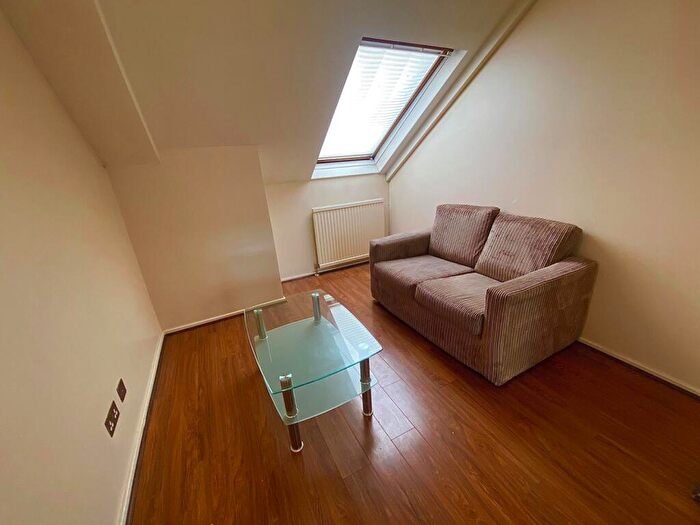 1 Bedroom Flat To Rent In Peterborough Road, Harrow, Middlesex, HA1