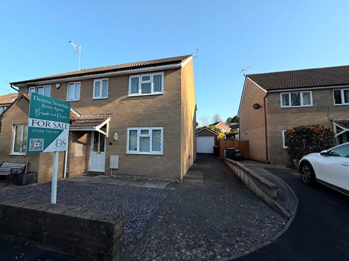 3 Bedroom Semi-Detached House For Sale In The Brades, Caerleon, Newport, NP18