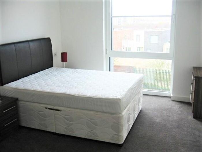 2 Bedroom Apartment To Rent In Milliners Wharf, Manchester, M4
