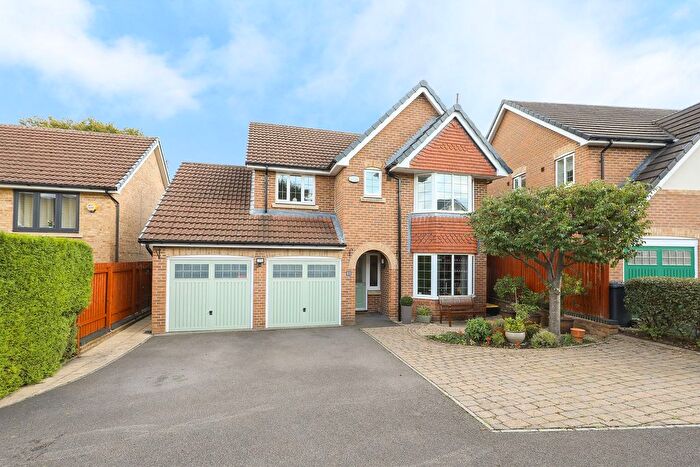 4 Bedroom Detached House For Sale In Foxbrook Drive, Chesterfield, S40