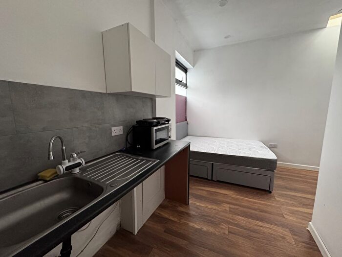 1 Bedroom Studio To Rent In Norbury Ave, Norbury, London, SW16