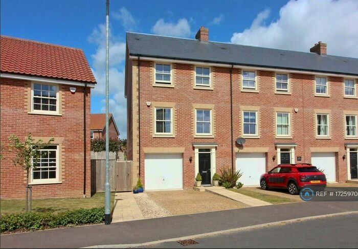 4 Bedroom End Of Terrace House To Rent In Kemp Road, North Walsham, NR28