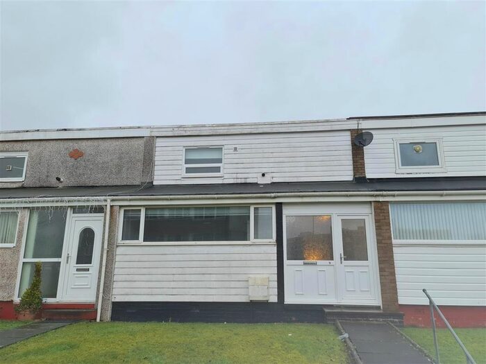 3 Bedroom Terraced House To Rent In Leeward Circle, Westwood, East Kilbride, G75