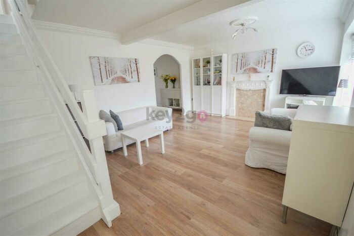 3 Bedroom Detached House To Rent In Gray Street, Mosborough, S20