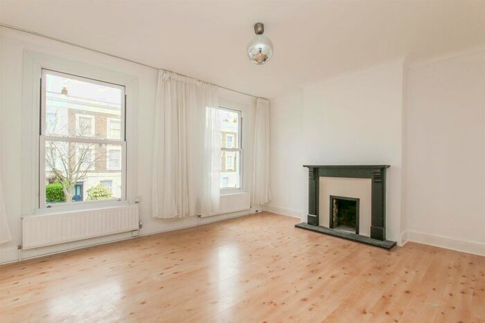 2 Bedroom Flat To Rent In Axminster Road, London, N7