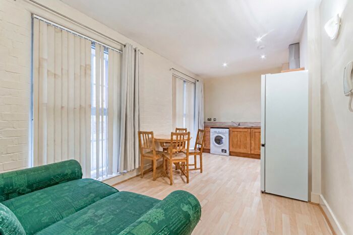 1 Bedroom Apartment To Rent In Linen House, Boulevard Works, Hartley Road, Nottingham, NG7