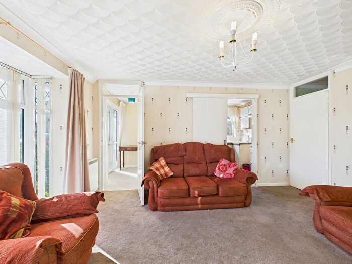 2 Bedroom Semi-Detached Bungalow For Sale In Pear Tree Close, Bridgwater, TA6