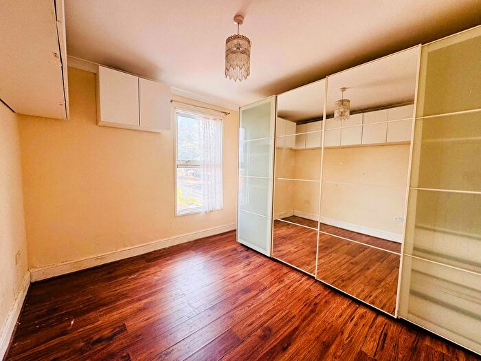 3 Bedroom End Terrace House To Rent In Marlow Road, Southall, UB2