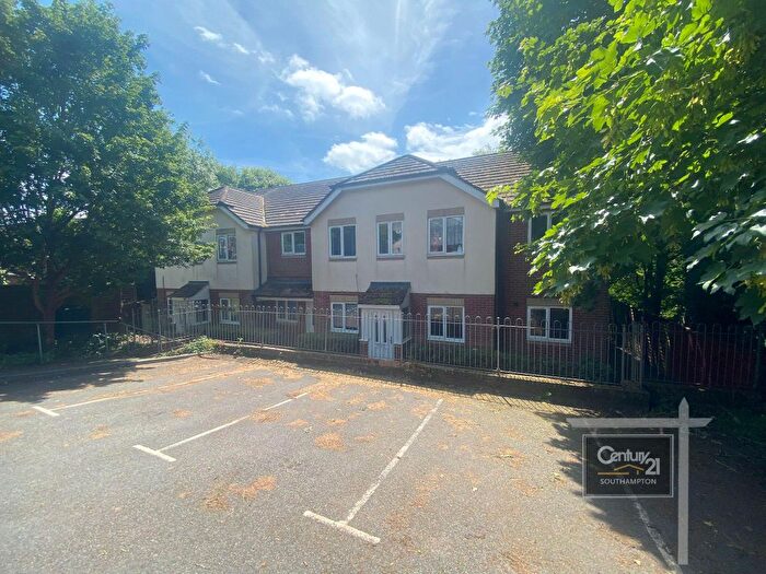 2 Bedroom Flat To Rent In |Ref: |, Park View, Richmond Road, Southampton, SO15