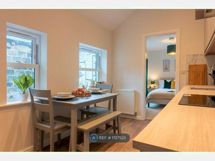 2 Bedroom Flat To Rent In Mayfield Grove, Harrogate, HG1