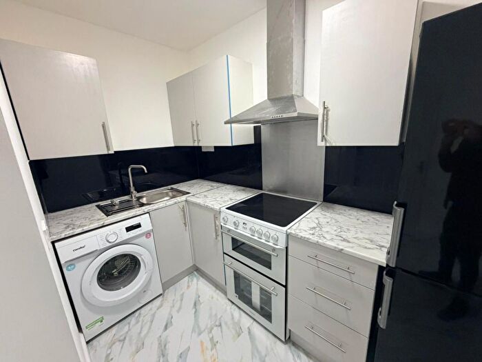 1 Bedroom Studio To Rent In Studio - High Street, Rowley Regis, B65