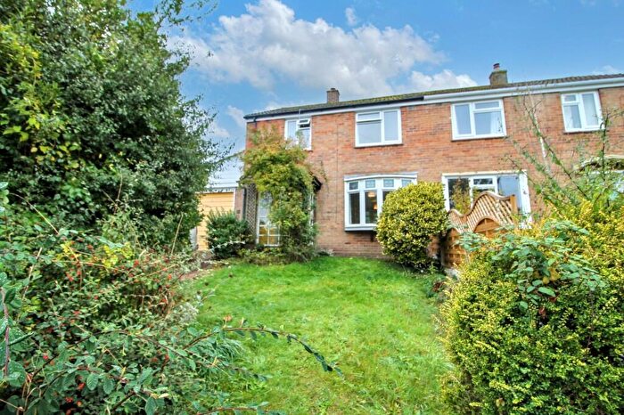 3 Bedroom Semi-Detached House To Rent In Weynor Gardens, Weybourne, NR25