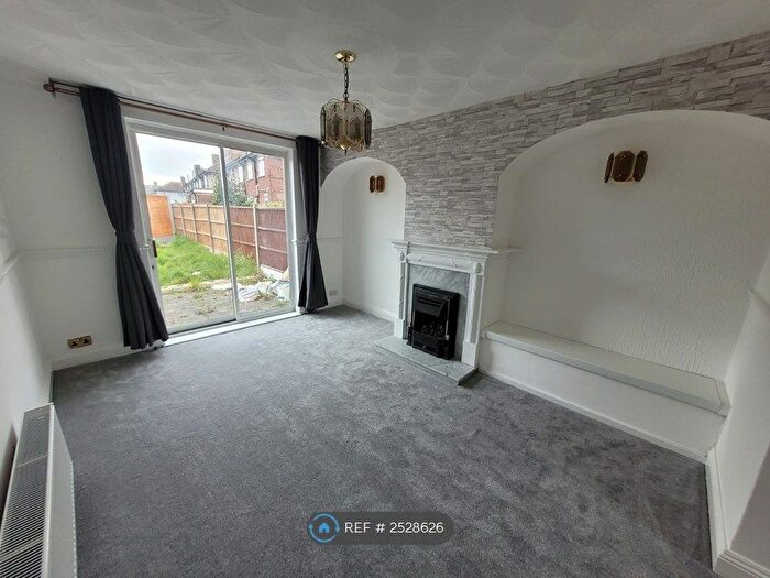 2 Bedroom Terraced House To Rent In Hunters Hall Road, Dagenham, RM10