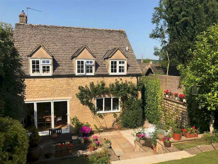 3 Bedroom End Of Terrace House To Rent In Pethers Piece, Burford, Oxfordshire, OX18