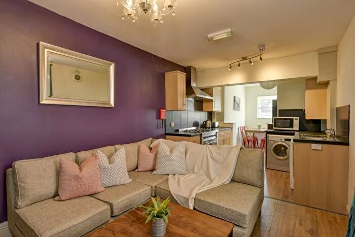 6 Bedroom Terraced House To Rent In Edgerton Park Road, Exeter, EX4