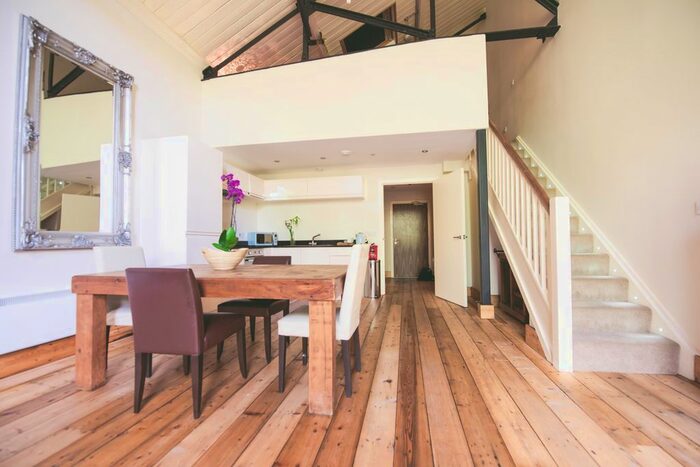 1 Bedroom Flat To Rent In Crystal Court, Redlaver Street, Cardiff, CF11