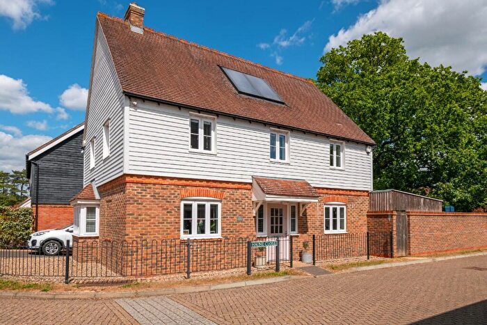 4 Bedroom Detached House For Sale In Horley, RH6