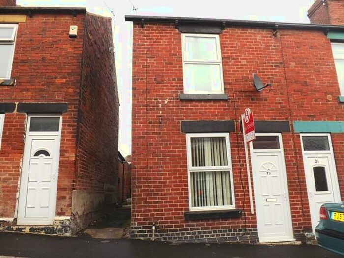 2 Bedroom House To Rent In Toyne Street, Crookes, S10