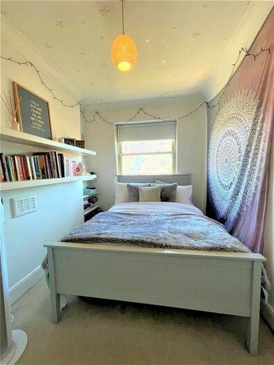 1 Bedroom Flat To Rent In Sutherland Avenue, Little Venice, London, W9