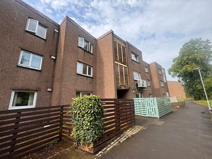 2 Bedroom Flat For Sale In Melrose Road, Cumbernauld, Glasgow, G67