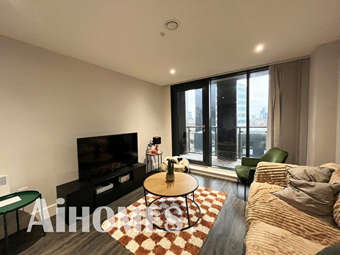 2 Bedroom Apartment For Sale In Hallmark Tower, , Cheetham Hill Road, Manchester, M4