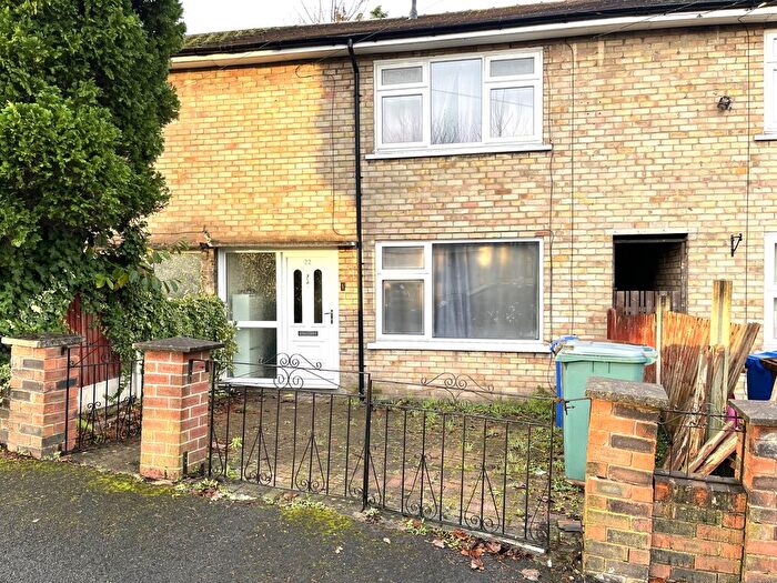 2 Bedroom Semi-Detached House To Rent In Chapel Road, Prestwich, M25