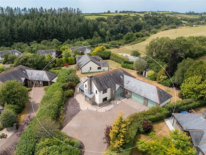 8 Bedroom Detached House For Sale In St Mellion, Saltash, PL12