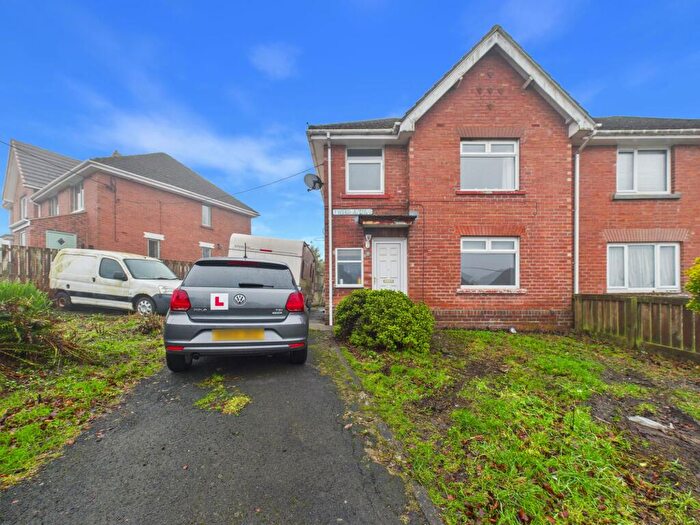 3 Bedroom Semi Detached House For Sale In Tweed Avenue, Leadgate, Consett, Durham, DH8