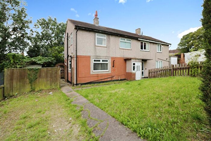 3 Bedroom Semi-Detached House For Sale In Kilnhurst Road, Rawmarsh, Rotherham, S62
