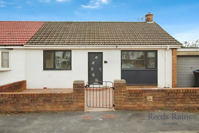 2 Bedroom Bungalow To Rent In Hopgarth Gardens, Chester Le Street, Durham, DH3