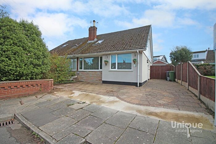 4 Bedroom Bungalow For Sale In Hawkstone Close, Thornton-Cleveleys, FY5