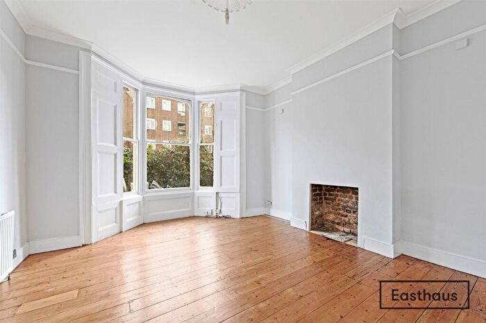 2 Bedroom Apartment To Rent In Lorne Road, London, N4