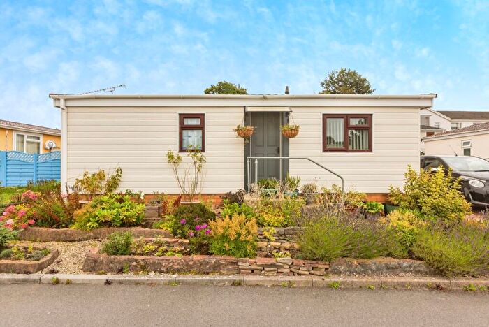 2 Bedroom Property For Sale In Ash Grove, Woodland Park, Waunarlwydd, Swansea, SA5