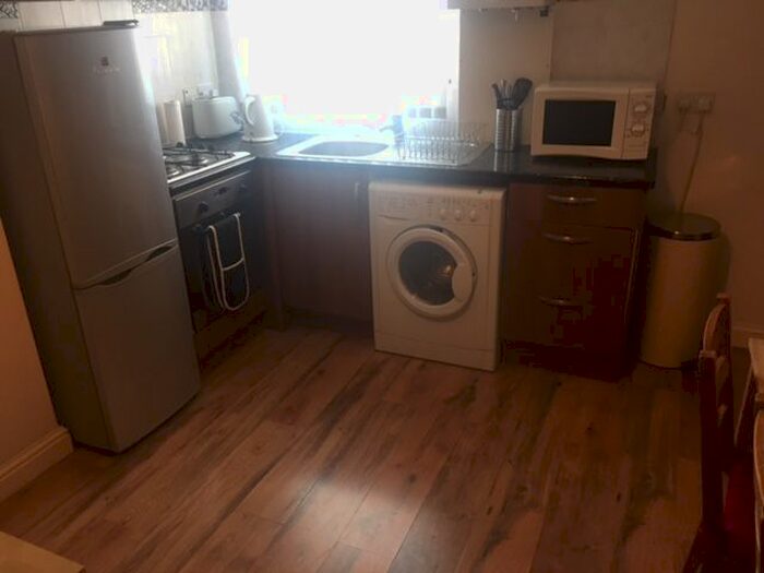 2 Bedroom Flat To Rent In Stapleton Rd, Bristol, BS5