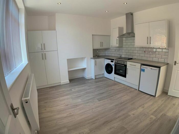 1 Bedroom Flat To Rent In Raven Road, Leicester, LE3