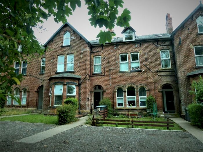 1 Bedroom Flat To Rent In Trafalgar Road, Dewsbury WF13