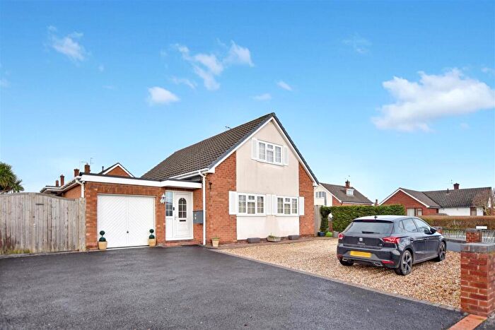 4 Bedroom Detached House For Sale In Borras Park Road, Wrexham, LL12