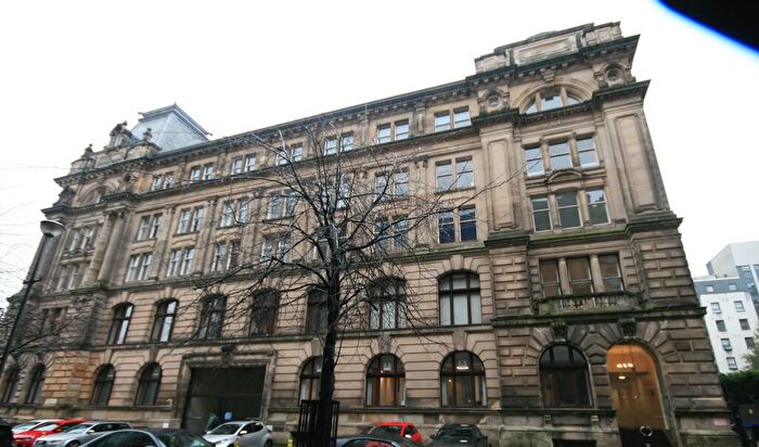 2 Bedroom Flat To Rent In Dalintober Street, Luxury Fully Furnished Bed - Available //, G5