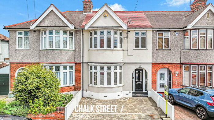 3 Bedroom Terraced House For Sale In Meadway, Ilford, IG3