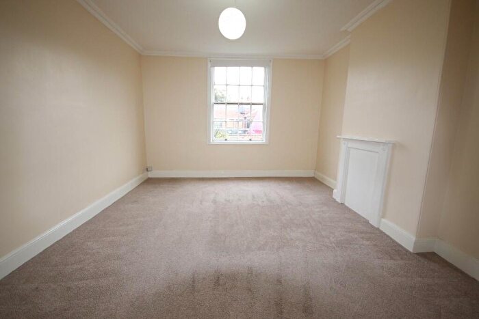 2 Bedroom Apartment To Rent In York House, City Centre - Available October, DE1