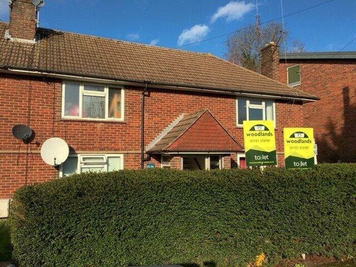 Flat To Rent In Shamrock Close, Fetcham, KT22